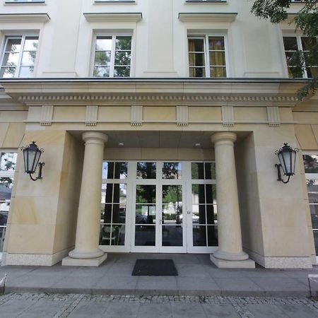 Dom Pomocy Studentom Hostel Varşovia Exterior foto